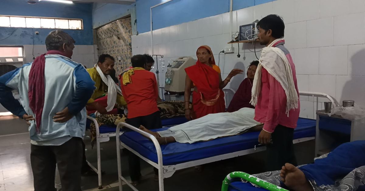 कहर बनकर गिरी आकाशीय बिजली: एक ही परिवार के 7 लोग झुलसे, इलाज के दौरान युवती ने तोड़ा दम