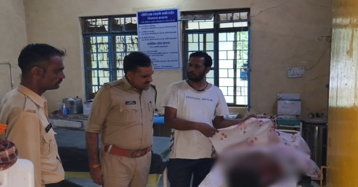 खलघाट-मनावर मार्ग पर दो बाइकों की आमने-सामने भिड़ंत, हादसे में 3 की दर्दनाक मौत, 1 महिला गंभीर रूप से घायल