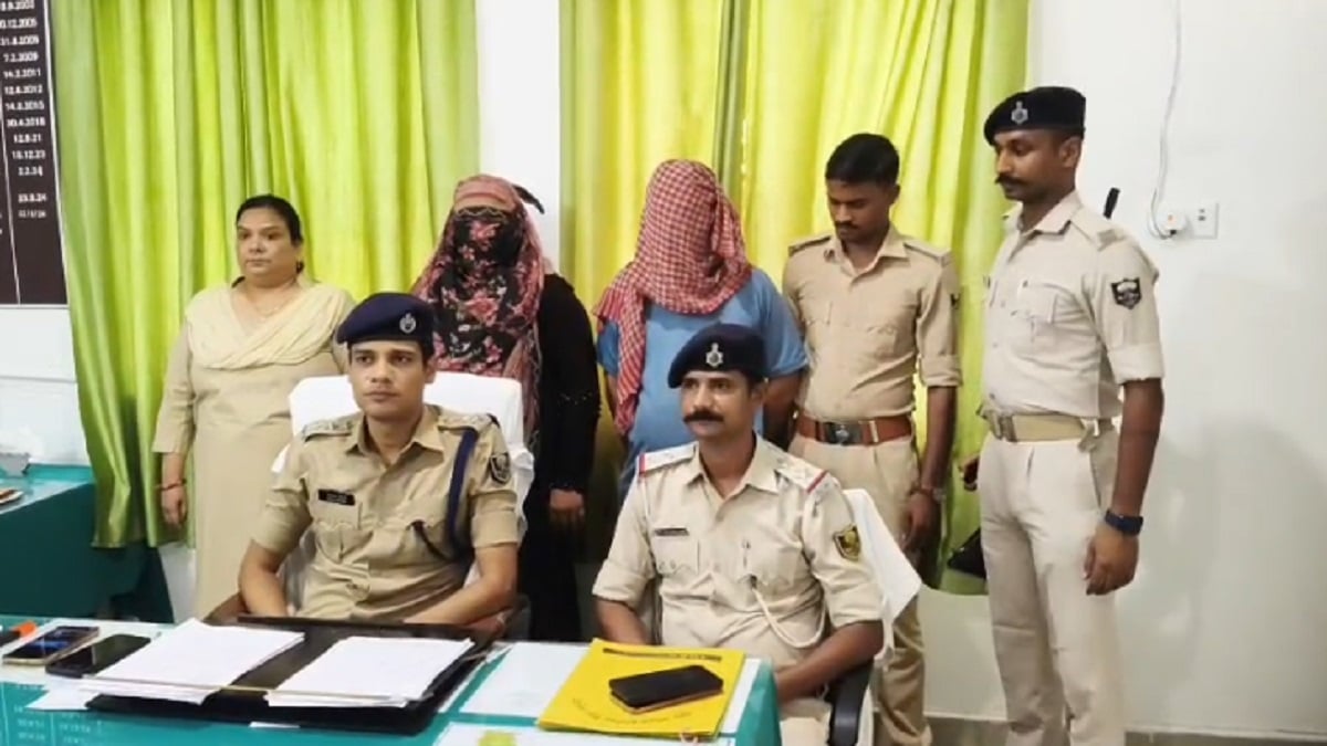 शर्मनाक: नशीला पदार्थ पिलाकर दुष्कर्म करता रहा पति, पत्नी ने बनाया वीडियो, आरोपी दंपत्ति गिरफ्तार