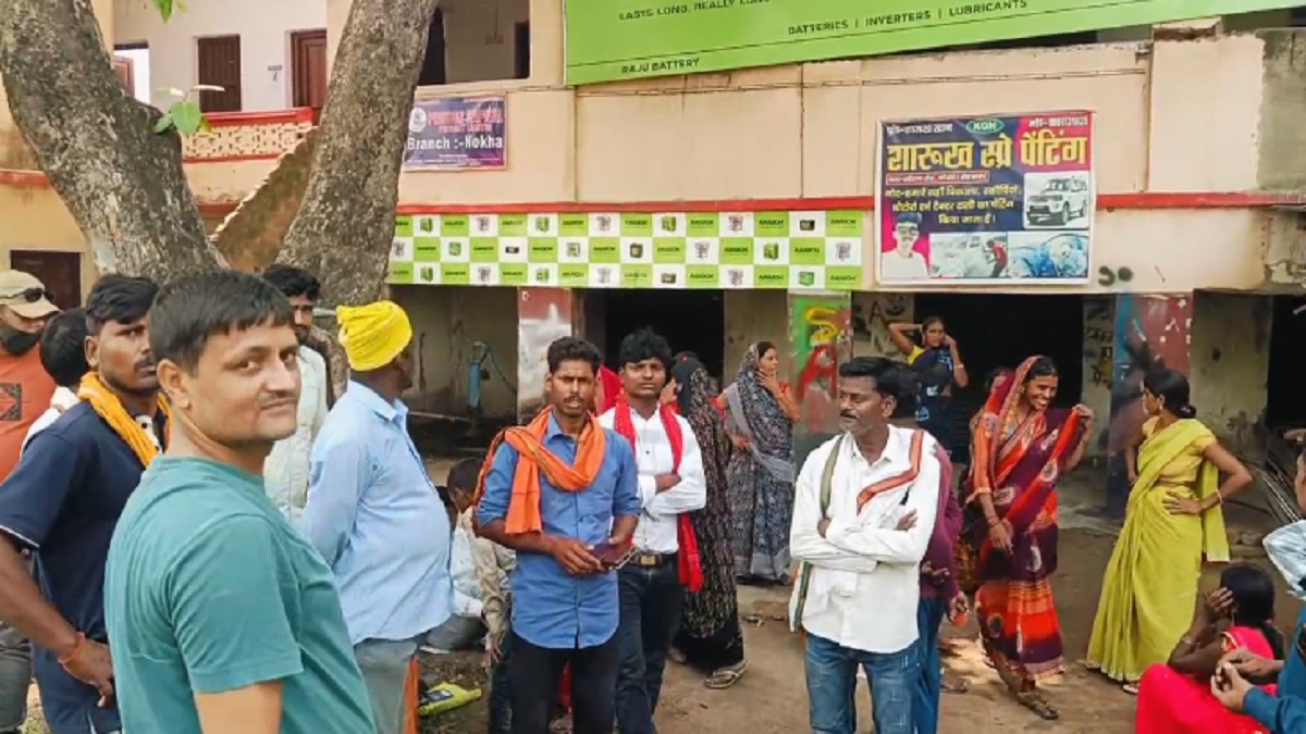 पैसा दोगुना करने का झांसा देकर गांव वालों से करोड़ों की ठगी, रातों-रात फरार हुई फाइनेंस कंपनी