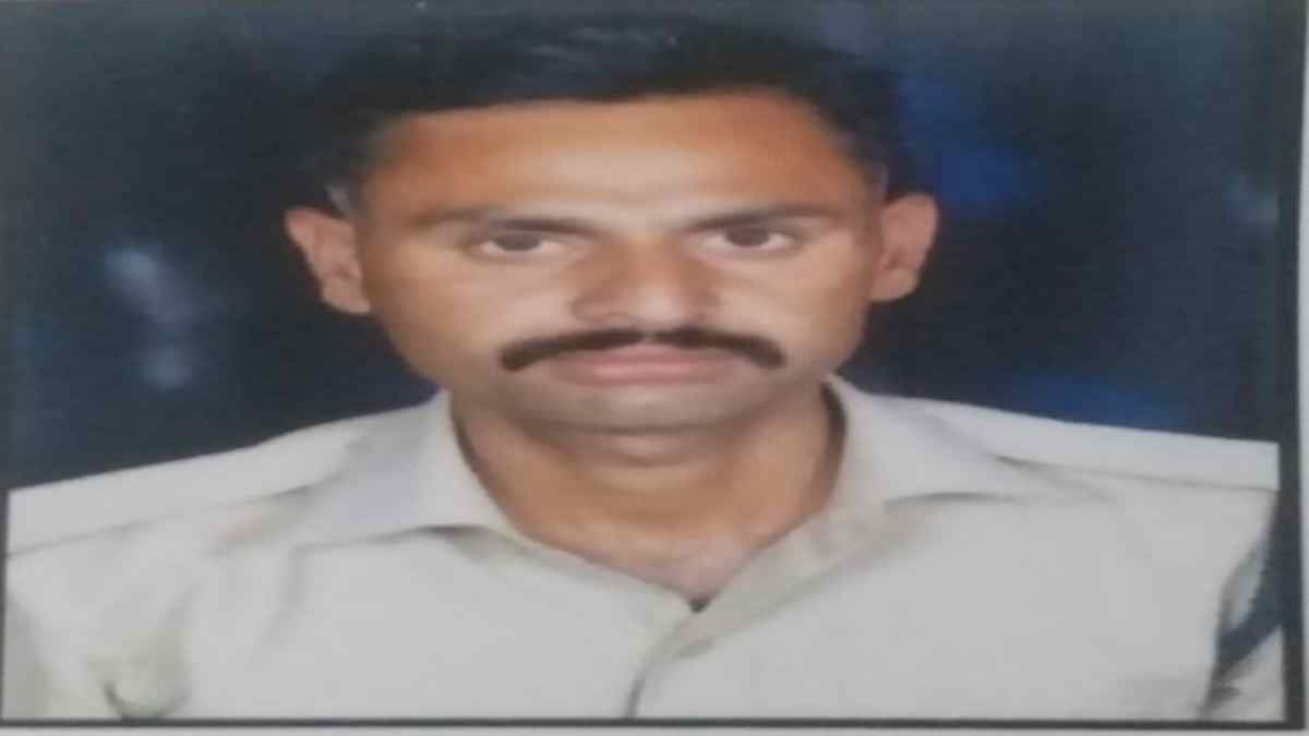 आरक्षक की संदिग्ध मौत पर बड़ा खुलासा, लापता होने से पहले ये शख्स दिखा था साथ, हिरासत में लेकर पुलिस ने शुरू की पूछताछ