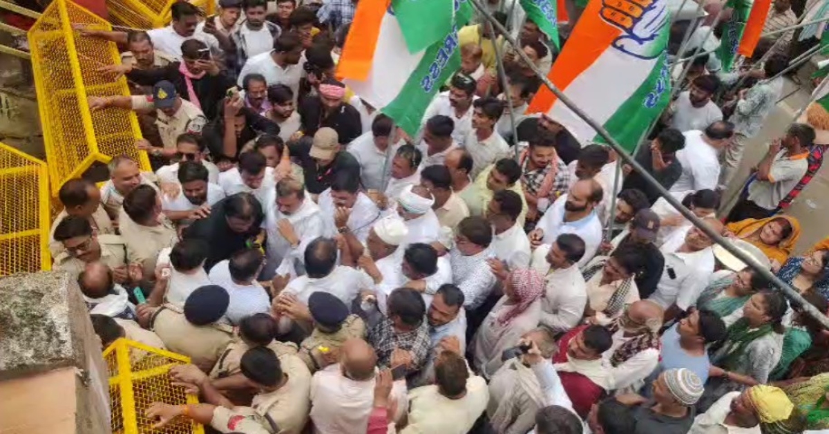 कांग्रेस का हल्लाबोल: बढ़े टैक्स और बदहाल व्यवस्थाओं के खिलाफ फूटा जनाक्रोश, नगर पालिका का किया घेराव