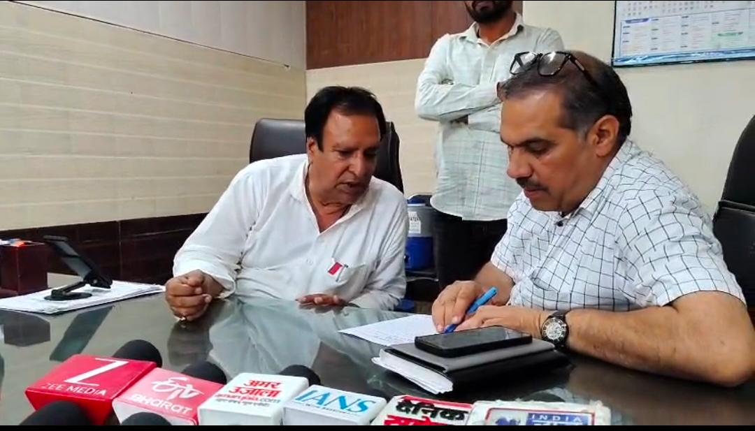 हांसी नगर परिषद की बैठक फिर रद्द, विकास कार्यों पर उठे सवाल और हंगामा
