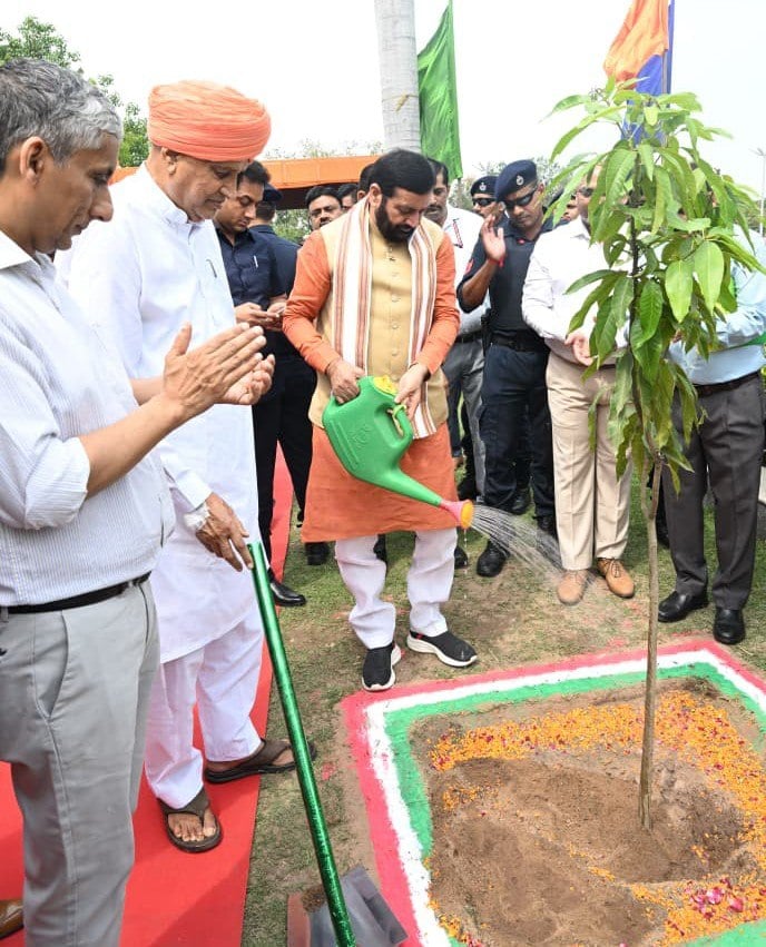 सूरजमुखी किसानों के लिए खुशखबरी! सरकार ने 60 दिन के लिए दोबारा खोला पोर्टल