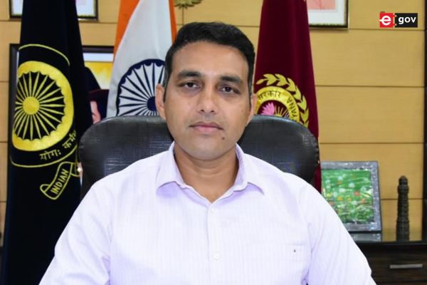 CMO में पदस्थ हरियाणा के इकलौते IAS अजय कुमार को राष्ट्रीय सम्मान, ‘देश के 25 सर्वश्रेष्ठ जिलाधिकारी 2026’ में मिली जगह