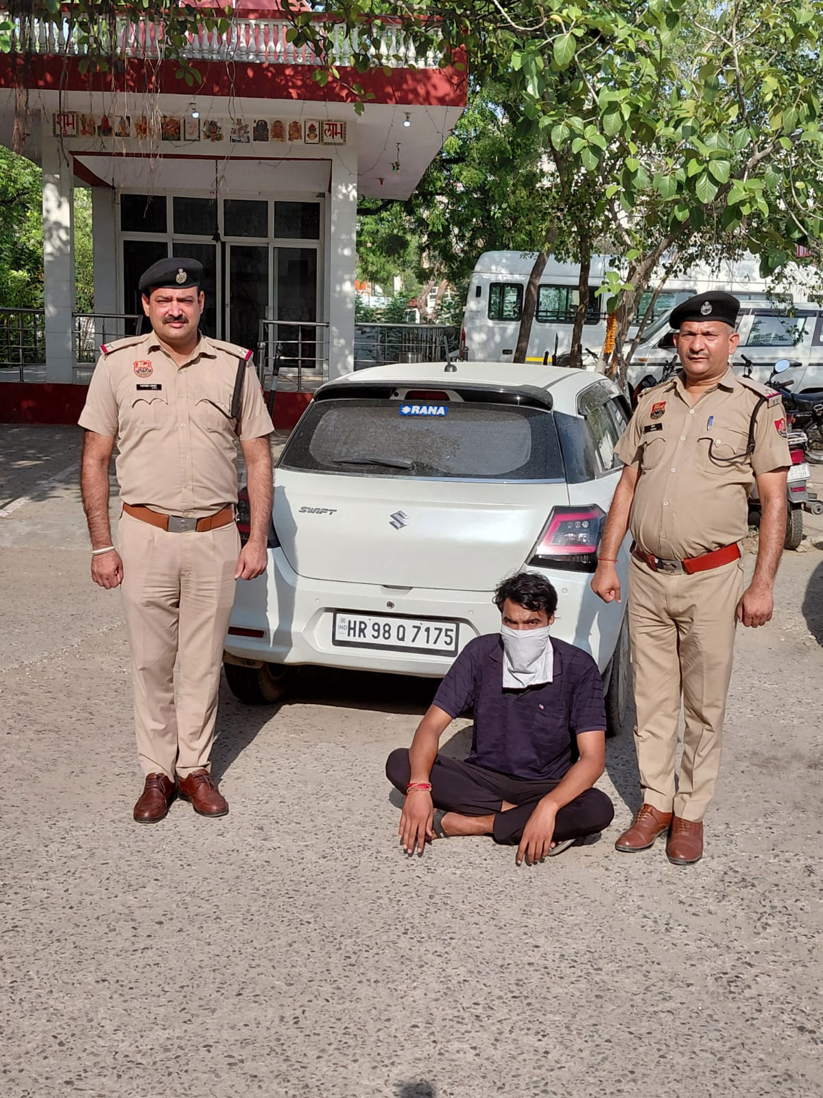 सोशल मीडिया पर स्टंटबाजी पड़ी भारी: गुरुग्राम पुलिस ने कार चालक को किया गिरफ्तार, वाहन भी जब्त