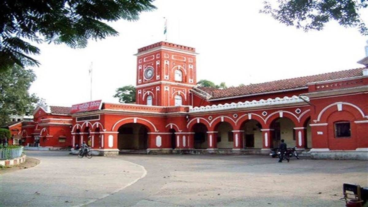 निगम की बड़ी कार्रवाई: आउटसोर्स कर्मियों के वेतन में देरी पर सिक्योरिटी एजेंसी को ₹1 लाख का जुर्माना, सफाई में लापरवाही पर दूसरी कंपनी भी नपी