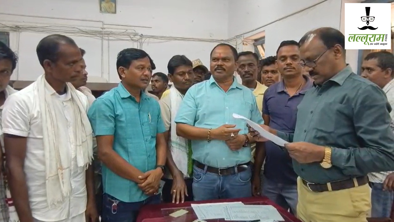 CG News : पंचायत में विकास कार्यों के लिए फंड नहीं, 34 पंचायतों के सरपंचों ने सामूहिक इस्तीफे की दी चेतावनी