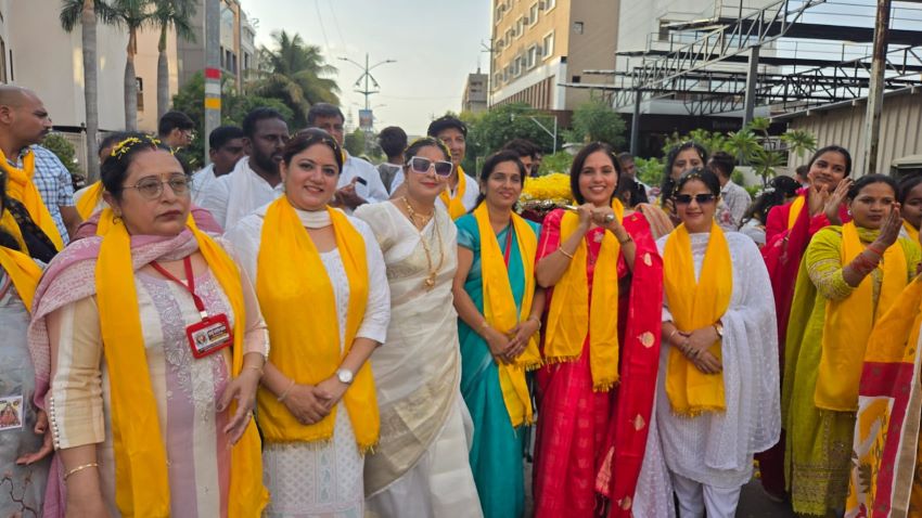 शिरडी में कैथल की श्री साईं रसोई सेवा समिति ने निकाली भव्य पालकी यात्रा, उमड़ा श्रद्धालुओं का सैलाब