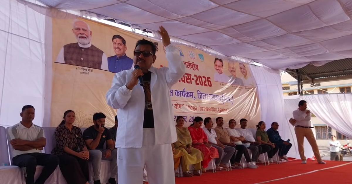 अंतर्राष्ट्रीय योग दिवस पर मंत्री विजय शाह का बड़ा बयान: बंगाल का जिक्र करते हुए ममता बनर्जी पर हमला, कहा- सड़ी हुई मछली…