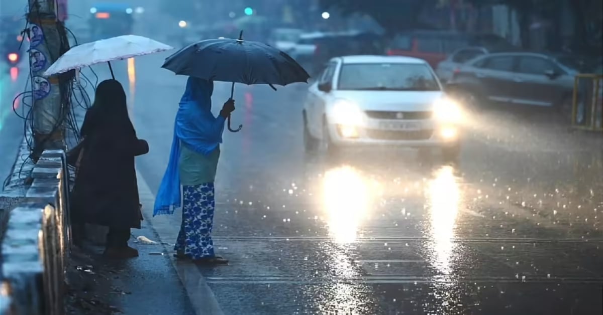 MP Weather Update: 36 जिलों में आंधी-बारिश का अलर्ट, नीमच-मंदसौर समेत इन इलाकों में 60 किमी की रफ्तार से चलेगी हवाएं