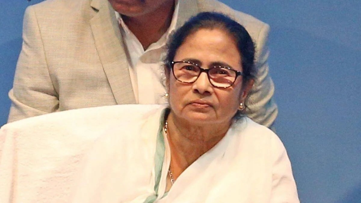 ममता बनर्जी को एक और बड़ा झटका: बैठक में आठ विधायक और छह सांसद ही पहुंचे, कई सांसद छोड़ सकते हैं साथ