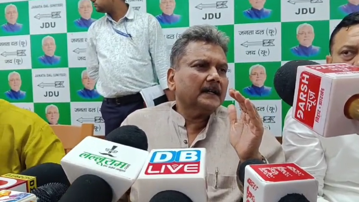 ‘छात्रों को ऐसे माहौल से दूर रहना चाहिए’, पटना कोचिंग विवाद पर मंत्री सुनील कुमार का बड़ा बयान