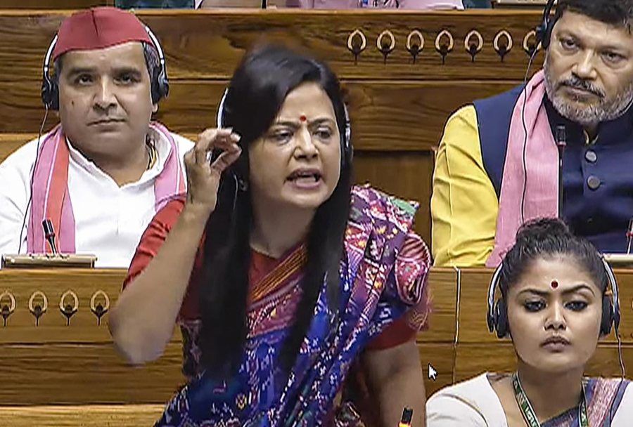 गलत इनाम दिया गया… सेशेल्स में पीएम मोदी मिले अवार्ड पर खड़े हुए सवाल ! महुआ ने फिर काटा बवाल