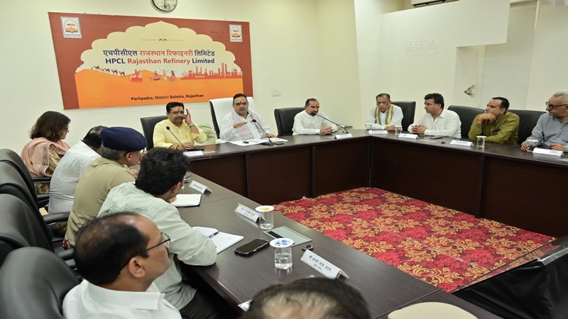 पीएम मोदी के दौरे से पहले Pachpadra Refinery पहुंचें सीएम भजनलाल, तैयारियों का लिया जायजा