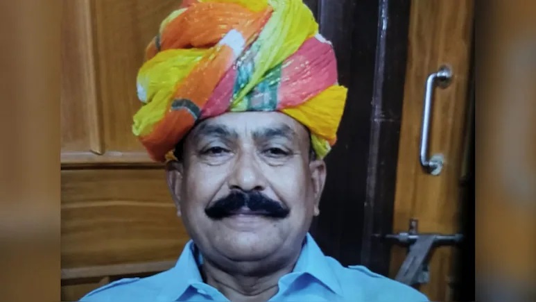 रिटायरमेंट से एक दिन पहले सरकारी शिक्षक बर्खास्त, 34 साल बाद फर्जी दस्तावेजों का खुलासा