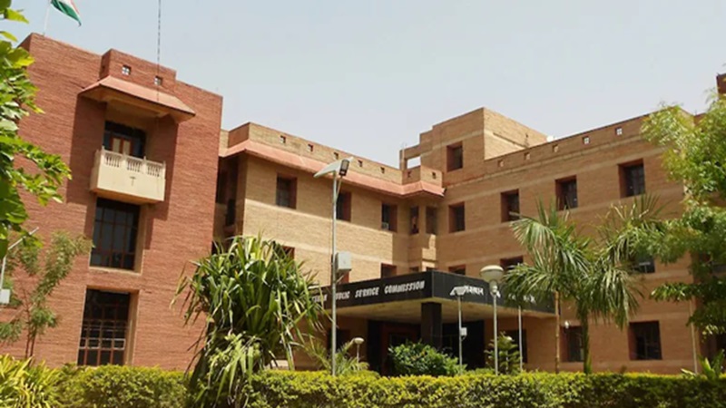 Rajasthan News: राजस्थान RPSC परीक्षा देने वालों के लिए बड़ी खबर, अब नहीं काटने होंगे दफ्तर के चक्कर, आया नया नियम