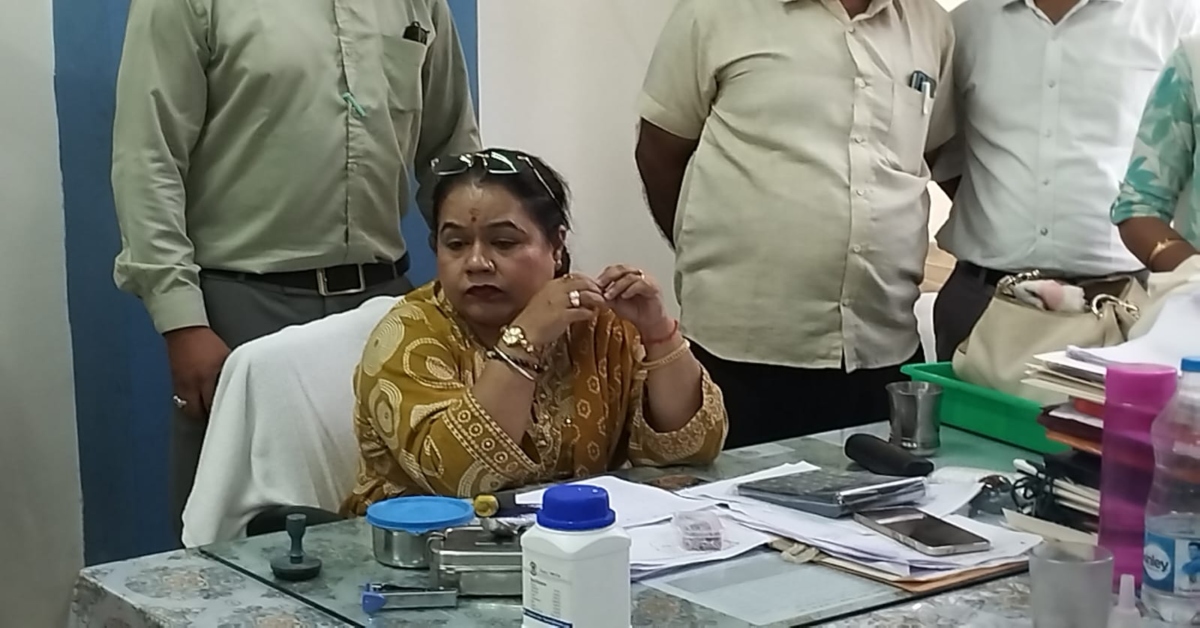लोकायुक्त की बड़ी कार्रवाई: शिक्षा विभाग की बाबू रिश्वत लेते रंगे हाथों गिरफ्तार, दो किश्तों में मांगी थी रकम