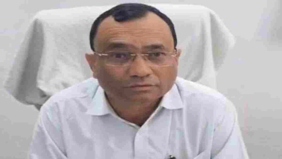 करोड़ों के कथित शिक्षा घोटाले में FIR, फिर भी मिली नई कुर्सी; पूर्व प्रभारी DEO की तैनाती पर मचा बवाल 