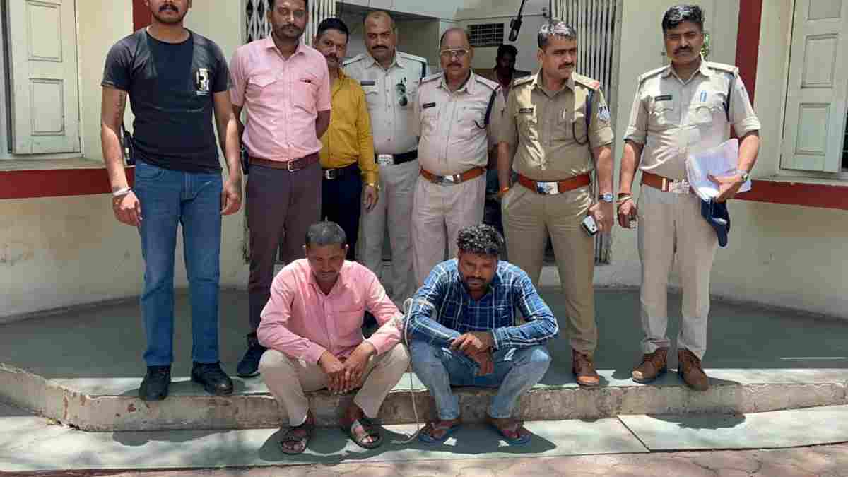 उज्जैन में जमीन के नाम पर 1.39 करोड़ का सौदा: फर्जी आईडी दिखाकर ऐंठे 36 लाख, दो ठग को पुलिस ने किया गिरफ्तार