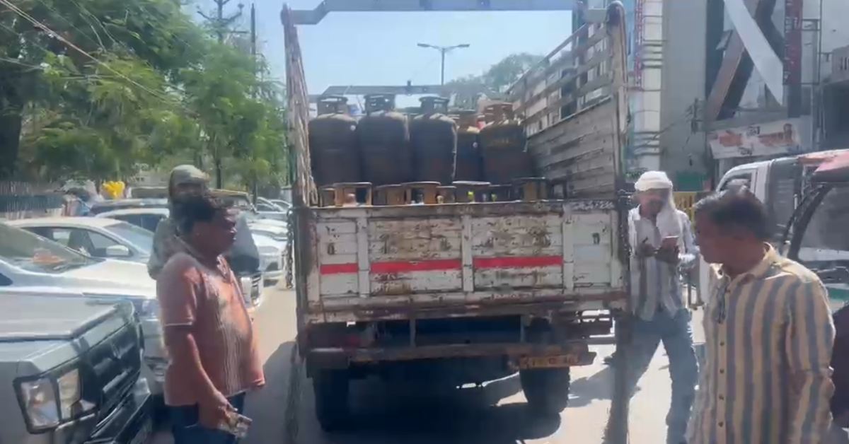 कमर्शियल सिलेंडर की ब्लैक मार्केटिंग: उज्जैन में गैस सिलेंडर का खेल बेनकाब, इंदौर से लाया जा रहा स्टॉक जब्त
