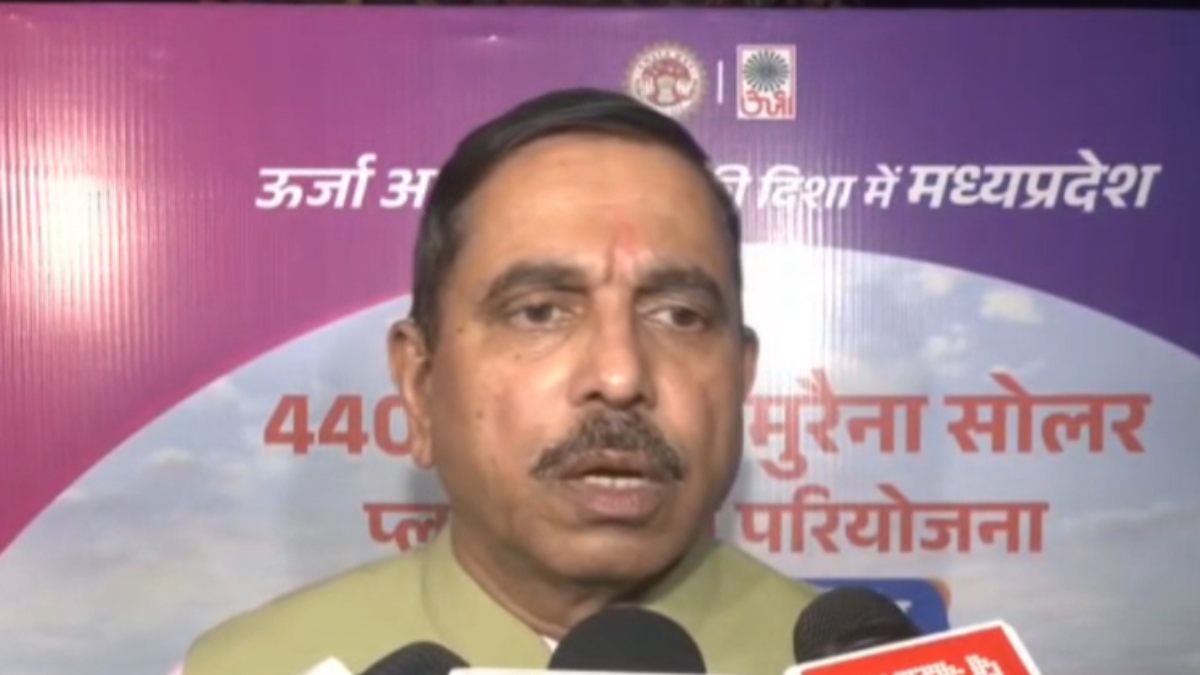 केंद्रीय मंत्री प्रल्हाद जोशी ने की CM डॉ. मोहन की तारीफ: बोले- रिन्यूएबल एनर्जी में सबसे तेज है एमपी की रफ्तार