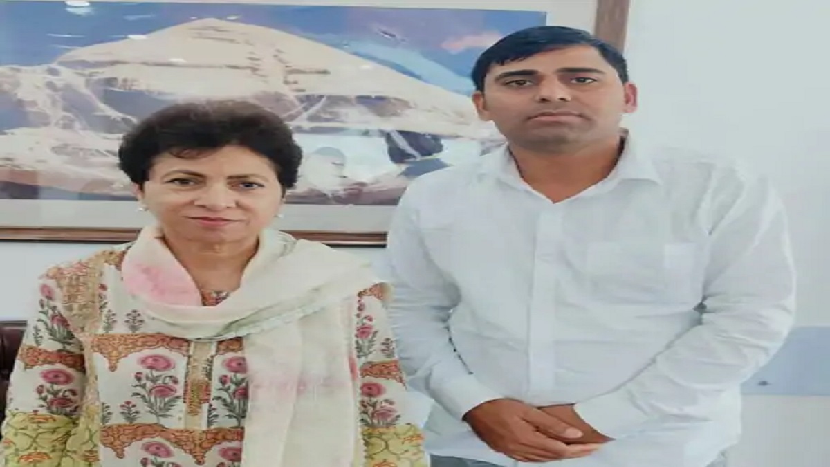 हरियाणा युवा कांग्रेस में बड़ा उलटफेर: महेंद्रगढ़ जिला अध्यक्ष पुनीत बुलान ने दिया इस्तीफा, भावुक संदेश लिखकर जताया सबका आभार