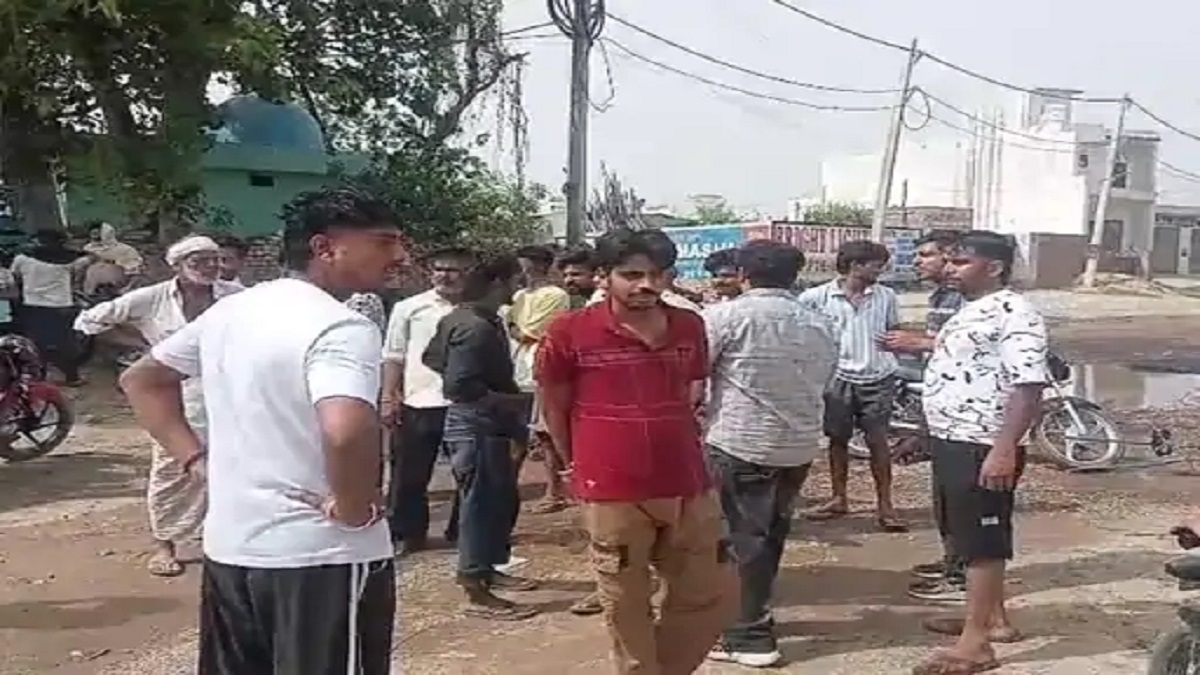 बिजली संकट से गुस्साए जमालपुर शेखां के ग्रामीण, टोहाना-फतेहाबाद मुख्य मार्ग पर चक्काजाम, थमे वाहनों के पहिए