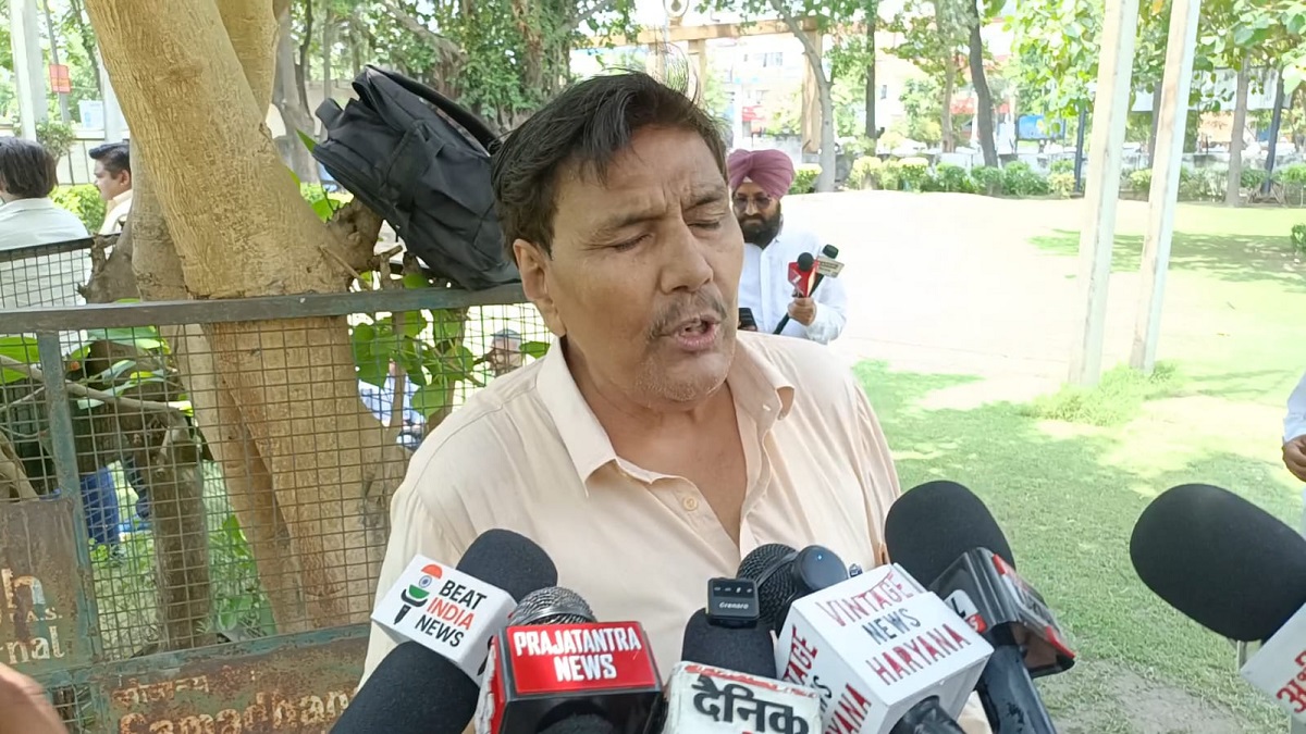करनाल में एंटी करप्शन फाउंडेशन पर अपनों ने ही उठाए सवाल: धोखाधड़ी का आरोप लगा एसपी दफ्तर पहुंचे सदस्य, जांच की मांग