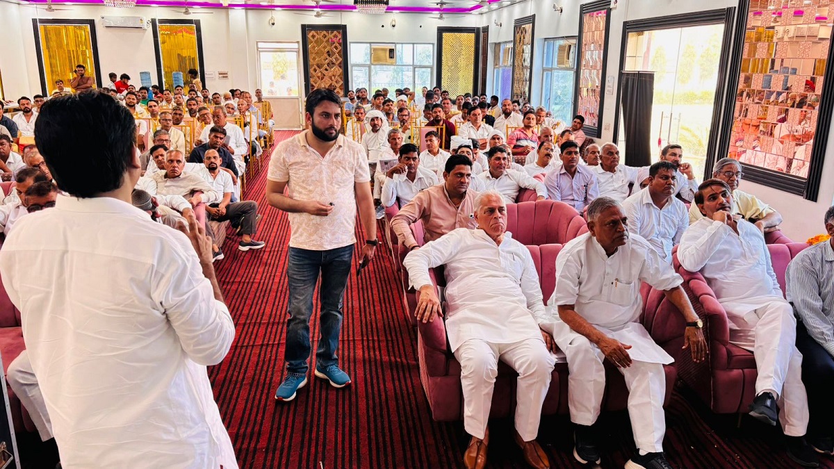 होडल में कांग्रेस का महामंथन: एसआईआर को लेकर पूर्व मंत्री करण दलाल ने कार्यकर्ताओं को दिए निर्देश