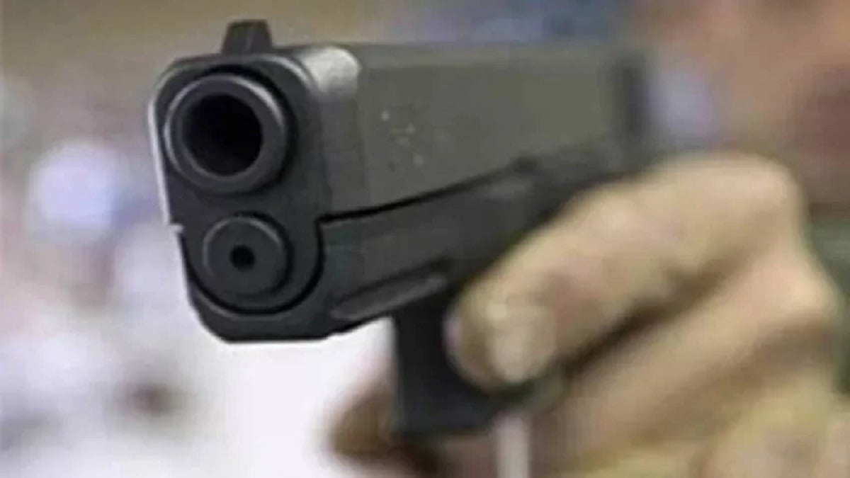 सिरसा में वारदात: आधी रात को ठेके का शटर तोड़ घुसे बदमाश, तलवार की नोक पर बड़ी लूट