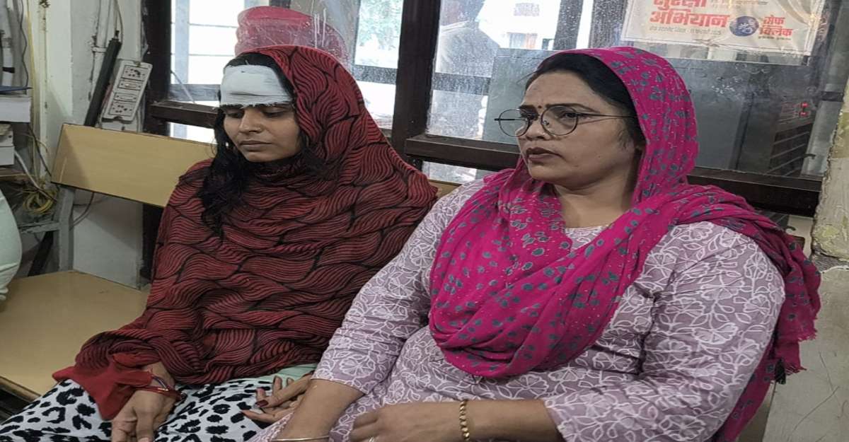 दिनदहाड़े लूट की वारदातः AC मिस्त्री बनकर आए नकाबपोश बदमाशों ने महिला को बंधक बनाकर 5 लाख नकद और जेवर ले भागे