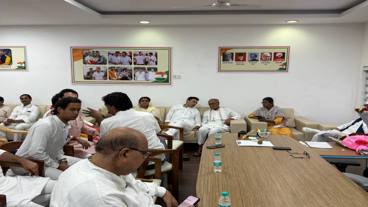 MP राज्यसभा चुनाव: कांग्रेस की ‘लंच पॉलिटिक्स’ और ‘डिनर डिप्लोमेसी’, विधायकों की शिफ्टिंग पर होगा फाइनल फैसला