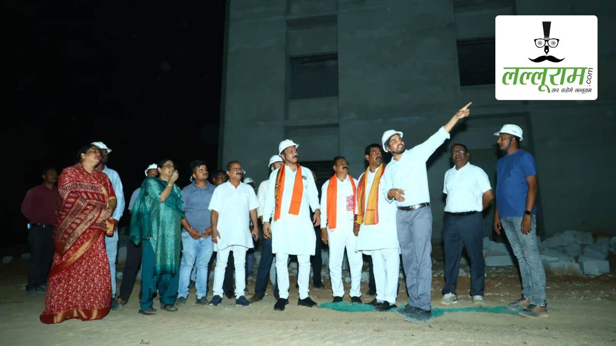 तारसगांव में निर्माणाधीन मेडिकल कॉलेज का स्वास्थ्य मंत्री श्याम बिहारी जायसवाल ने किया निरीक्षण, गुणवत्ता और समय-सीमा पर दिया विशेष जोर, अधिकारियों को दिए जरुरी दिशा-निर्देश
