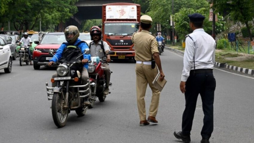 फर्जी नो एंट्री पास का खेल बेनकाब, ट्रांसपोर्टर से 12 हजार ठगने वाला शातिर गिरफ्तार