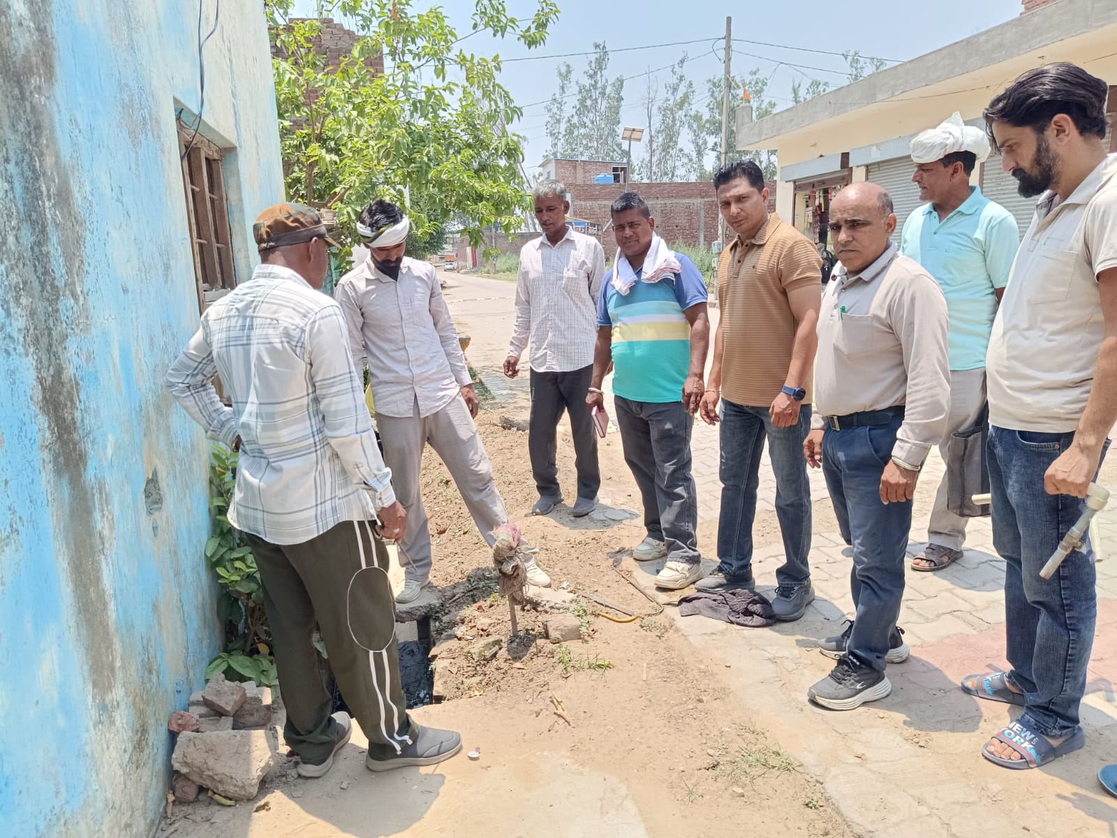 मीठापुर में अवैध पानी कनेक्शनों पर बड़ी कार्रवाई, विभाग ने काटे दर्जनों कनेक्शन