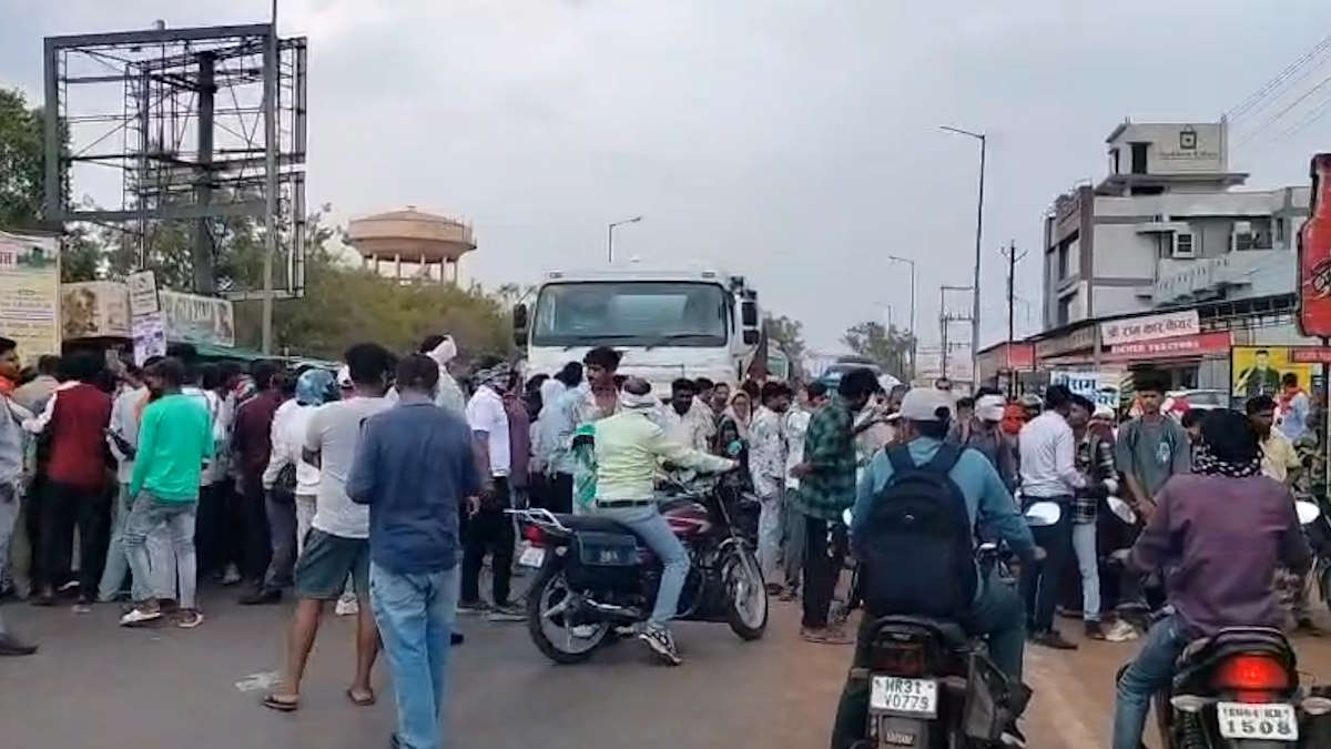 परीक्षा परिणाम को लेकर बिफरे साइंस कालेज के छात्र, नेशनल हाइवे पर किया चक्काजाम…