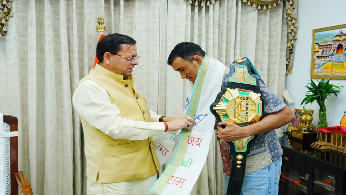 CM पुष्कर सिंह धामी ने दिगंबर सिंह रावत को लाइटवेट विश्व चैम्पियन बनने पर दी बधाई, कहा- अपनी प्रतिभा, कठिन परिश्रम और…