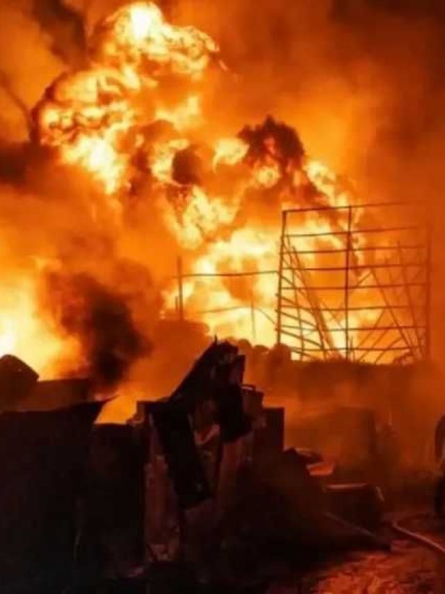 दिल्ली अग्निकांड में 21 जिंदा जले, ज्यादातर विदेशी नागरिक शामिल