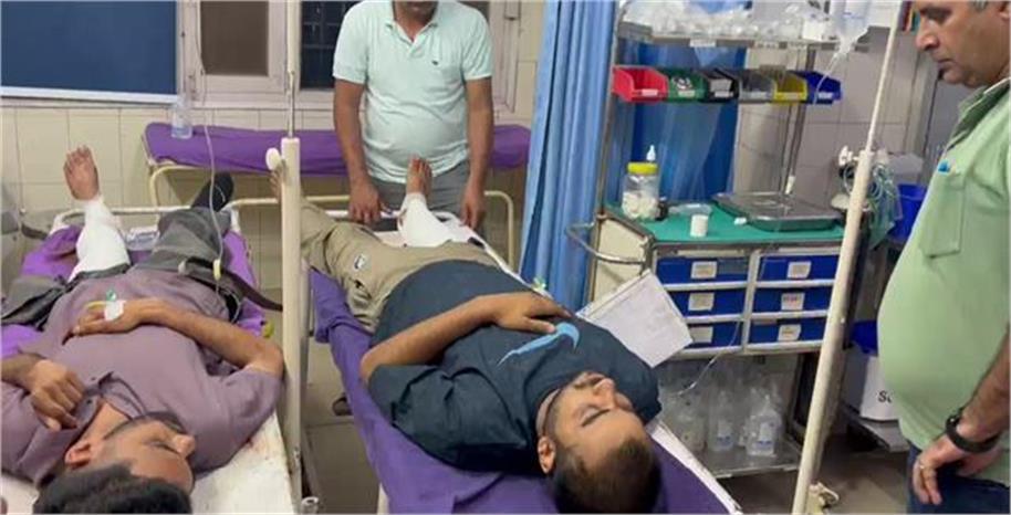 जोकी शोरूम मैनेजर हत्याकांड: पुलिस को देखते ही बिल्डिंग से कूदे आरोपी, फिर भी चढ़े हत्थे