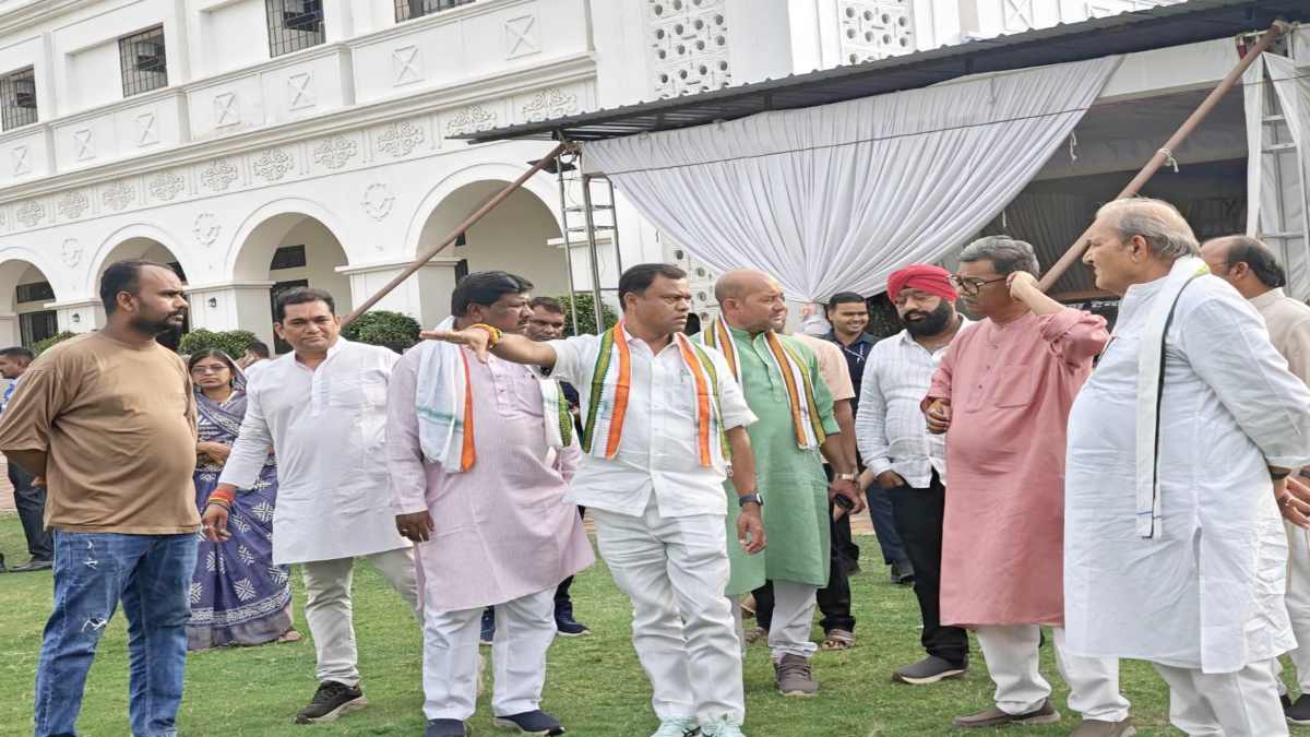 कल से कांग्रेस का दस दिवसीय प्रशिक्षण शिविर : राहुल गांधी भी जिला अध्यक्षों को देंगे ट्रेनिंग, PCC चीफ दीपक बैज ने देखी तैयारियां
