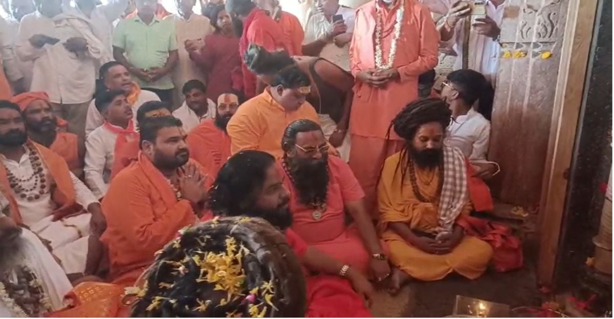 भोजशाला पहुंचे अखिल भारतीय संत समिति के पदाधिकारीः मां वाग्देवी के दर्शन कर बोले- ‘यह हिंदू समाज के पूजा अधिकार की जीत’