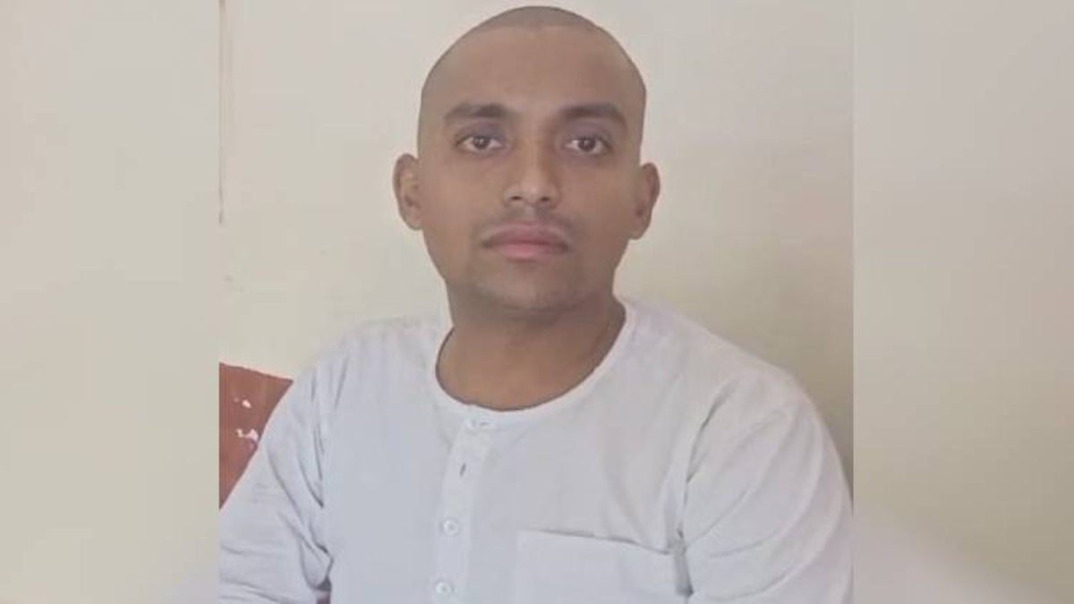 IIT ग्रेजुएट बना ‘फर्जी साधु’ : आध्यात्मिक प्रवचन की आड़ में युवतियों से यौन शोषण, गिरफ्तार