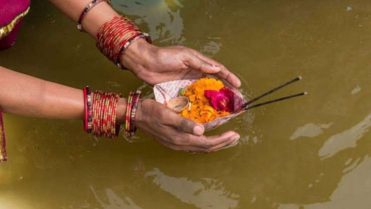 अधिकमास में सोमवती अमावस्या पर बन रहा है दुर्लभ संयोग, पीपल और तुलसी की 108 परिक्रमा से मिलेगा अक्षय पुण्य …