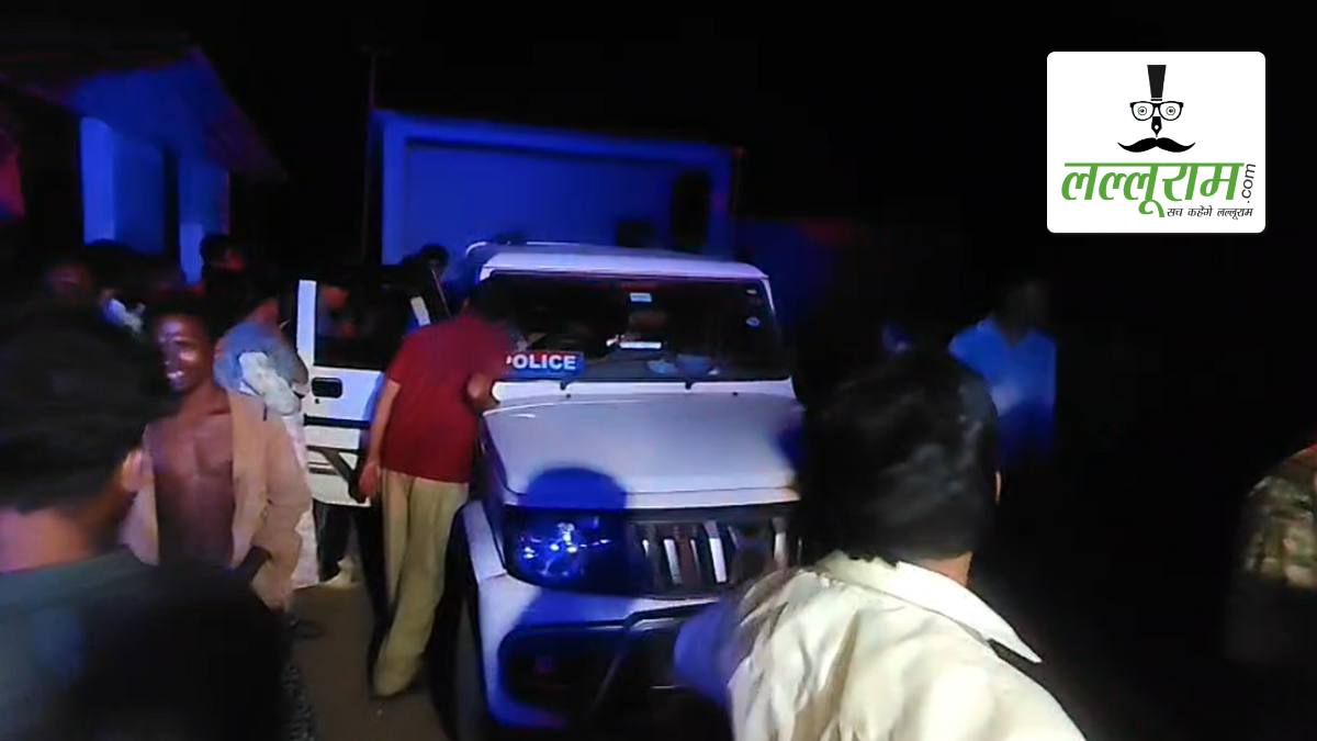 धर्मांतरण के आरोप पर गांव में बवाल: दो पक्षों में हुई मारपीट, तनाव के बीच भारी पुलिस बल तैनात