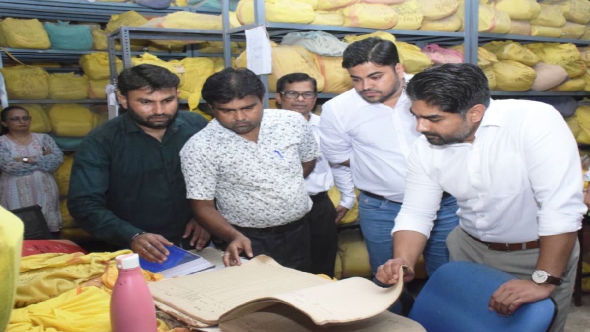 लोक सेवा गारंटी अधिनियम में बड़ी कार्रवाई: कलेक्टर ने लापरवाही पर 8 तहसीलदारों, राजस्व अधिकारियों पर लगाया 5-5 सौ अर्थदंड