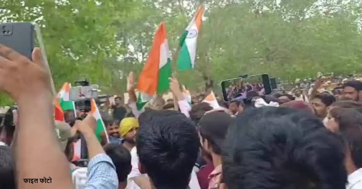 अभिजीत दीपके को लेकर दो धड़ों में बंटा छात्र आंदोलन, अभ्यर्थी बोले- हमारे मूवमेंट से दूर रहें