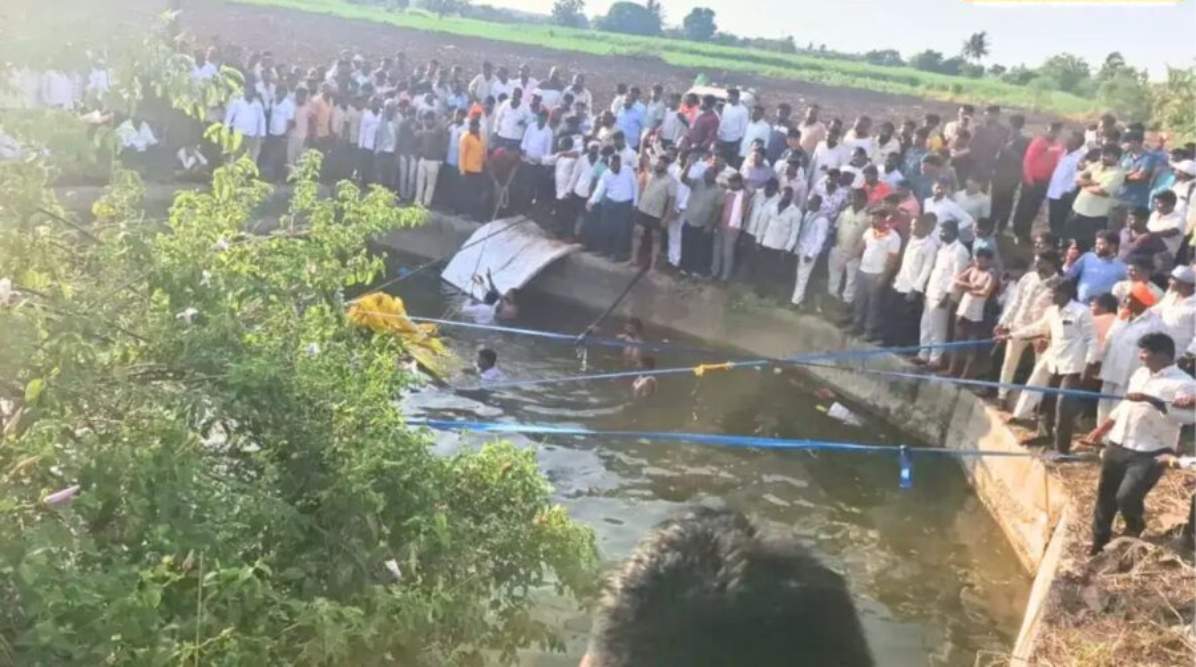 महाराष्ट्र में दर्दनाक सड़क हादसा, श्रद्धालुओं से भरा पिकअप वैन कुएं में गिरी, 9 लोगों की हुई मौत