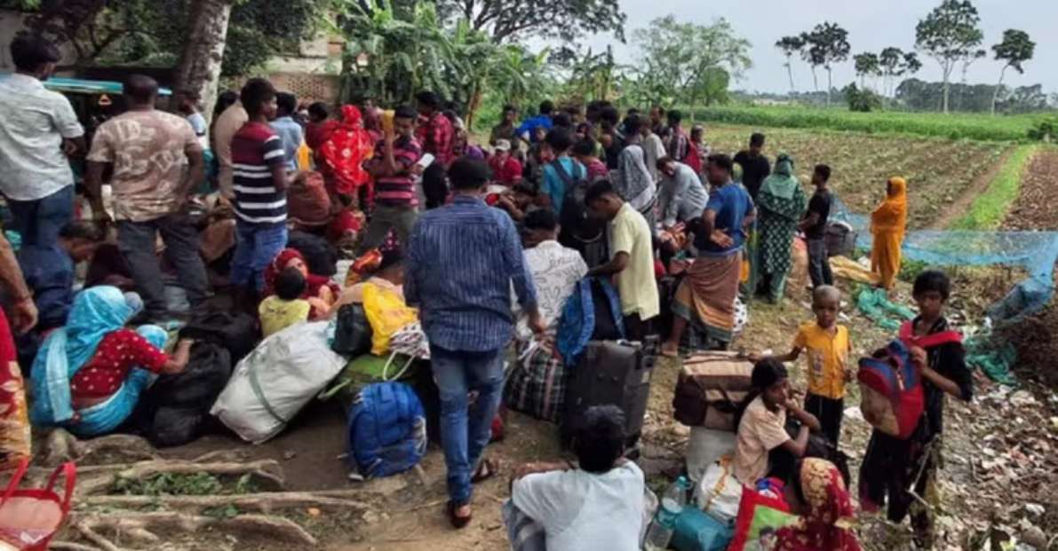 ऑपरेशन पुश बैक पर BSF-BGB में बढ़ी तनातनी, 12 बांग्लादेशी को लेकर भारत-बांग्लादेश सीमा पर बढ़ा विवाद, 57 बांग्लादेशी गिरफ्तार