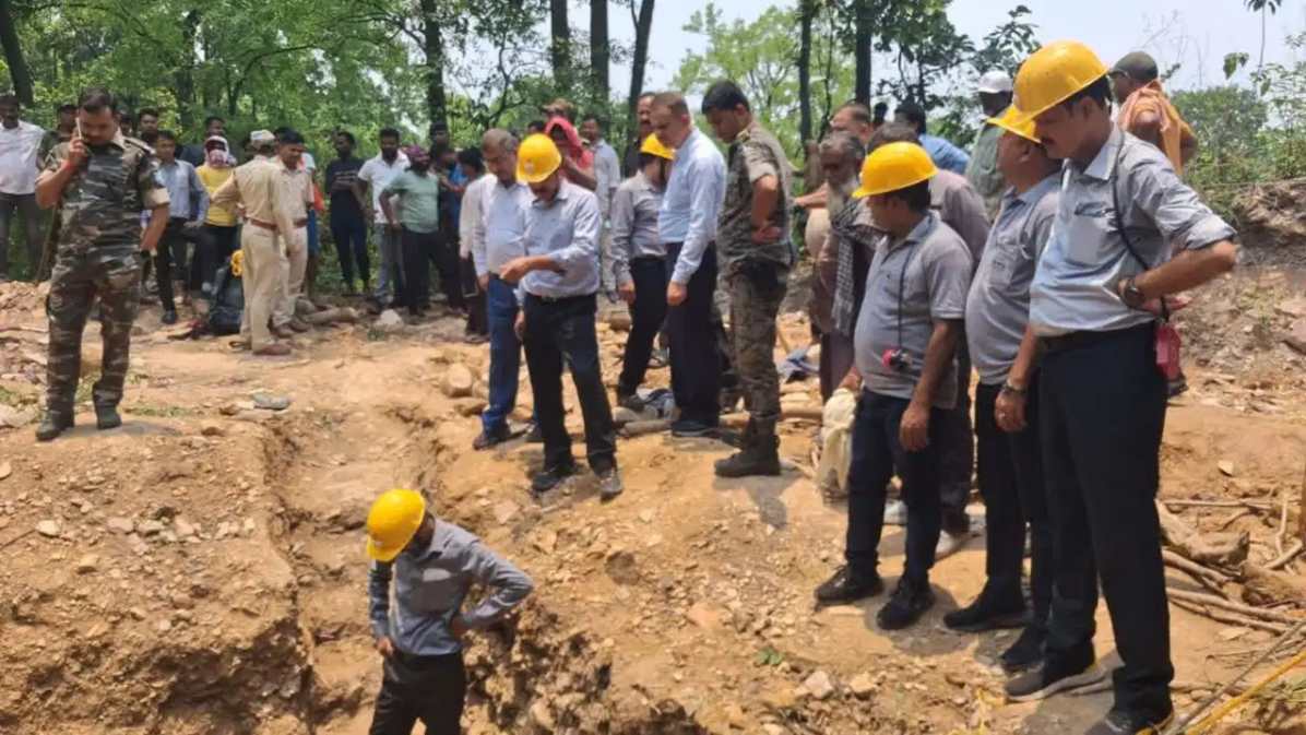 झारखंड में बंद खदान में अवैध कोयला खनन, जहरीली गैस रिसाव से दम घुटने से 4 मजदूरों की दर्दनाक मौत